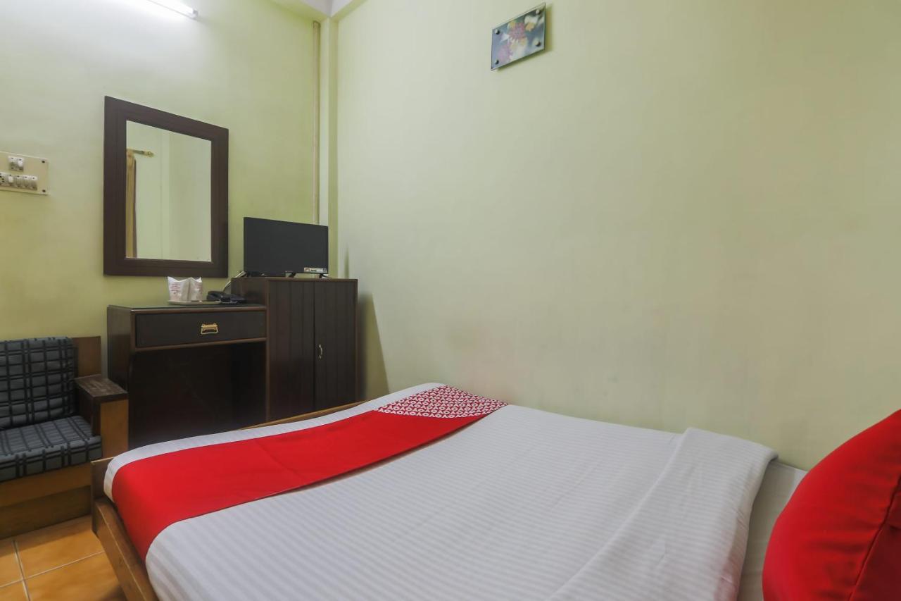 Oyo Hotel Grand City Tezpur Экстерьер фото